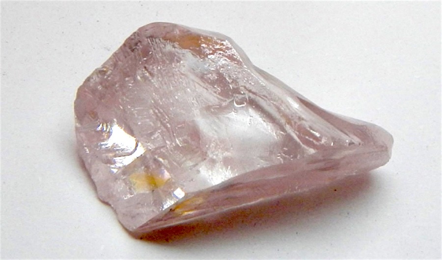 lucapa-finds-another-massive-diamond-at-lulo-biggest-pink-yet