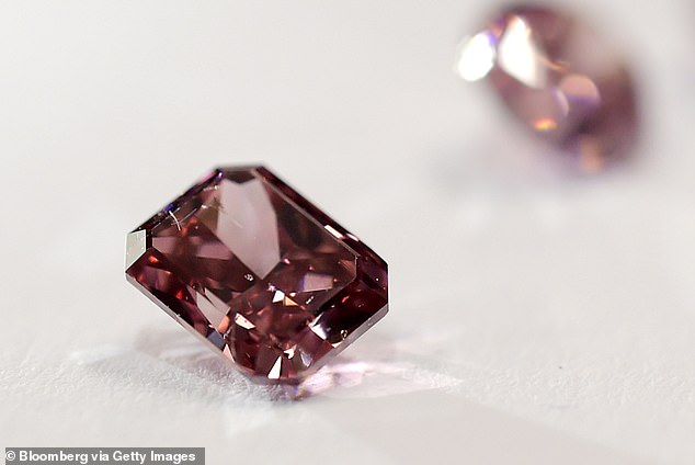 World’s biggest pink diamond 
